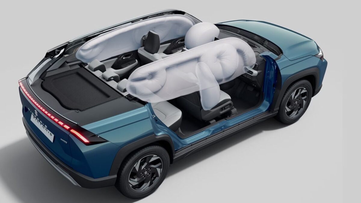 28.65 KM Mileage, Sunroof and 6 Airbags! This hybrid SUV becomes cheaper by ₹38,900