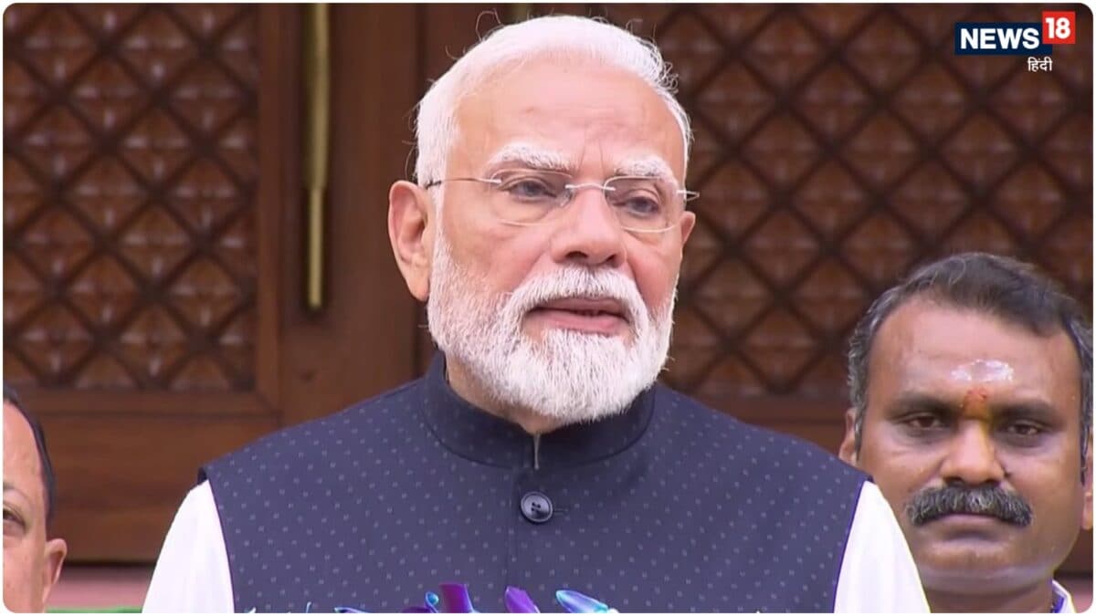56 साल का नौजवान नहीं, 28 साल का युवा देश को आगे बढ़ा रहा: PM मोदी ने राहुल गांधी पर कसा तंज 56 साल का नौजवान नहीं, 28 साल का युवा देश को आगे बढ़ा रहा: PM मोदी ने राहुल गांधी पर कसा तंज
