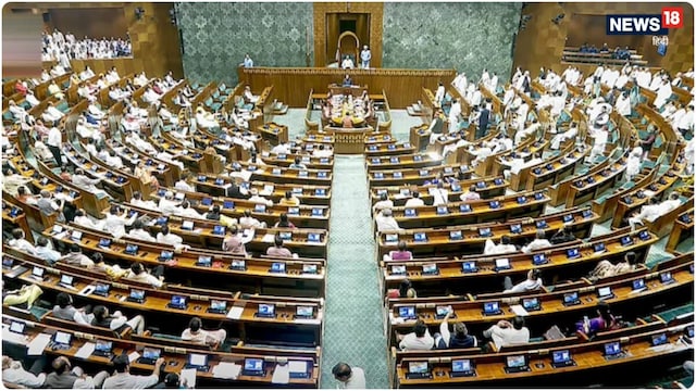 Live: NDA कर रहा मंगल मिलन, वहीं PM आवास तक मार्च की तैयारी में केजरीवाल
