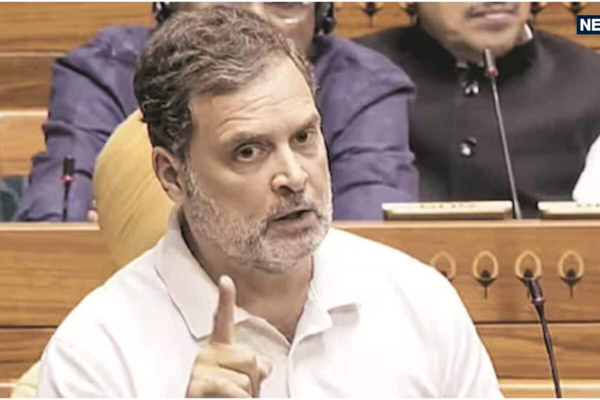 क्या दिल्ली से चलेगी कर्नाटक की सरकार जनता को इडियट समझते हैं राहुल गांधी बीजेपी ने उठाए सवाल