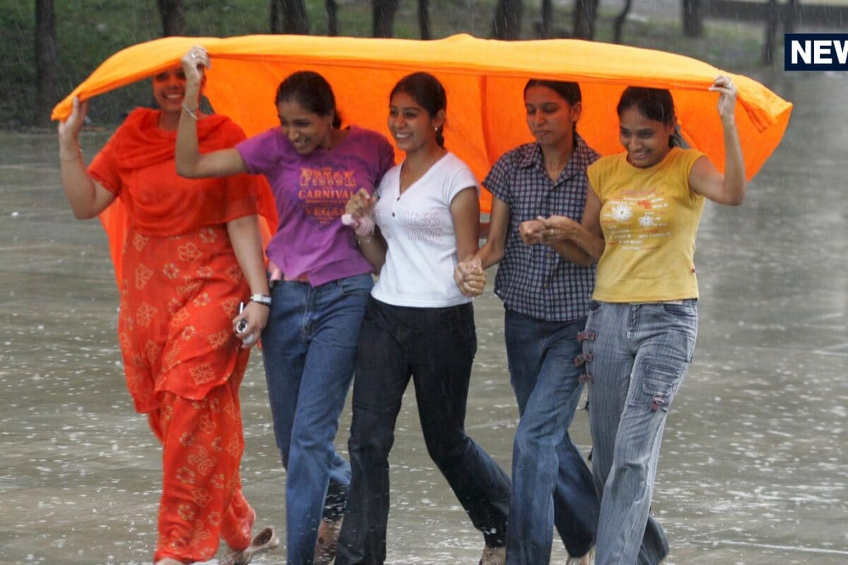 Kal Ka Mausam: कल बरसेगा आसमानी कहर! गुजरात-महाराष्ट्र में रेड अलर्ट दिल्ली समेत 18 राज्यों को IMD ने चेताया