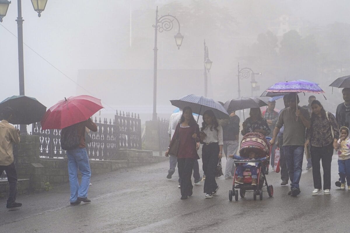 कल का मौसम 28 जुलाई: दिल्‍ली-यूपी से पहाड़ों तक भारी बारिश मुंबई समेत इन तटीय राज्‍यों का होगा और भी बुरा हाल