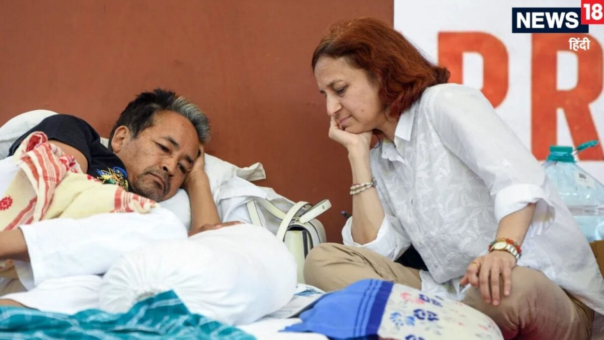 Sonam Wangchuk Hunger Strike | CJP Protest | सोनम वांगचुक ने खत्म किया अपना अनशन, जेपी नड्डा की मीटिंग के बाद लिया फैसला Sonam Wangchuk Hunger Strike | CJP Protest | सोनम वांगचुक ने खत्म किया अपना अनशन, जेपी नड्डा की मीटिंग के बाद लिया फैसला