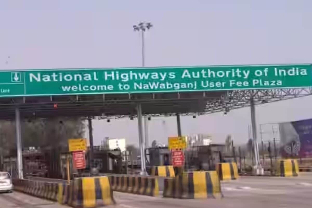 Kanpur-Lucknow Toll Tax: कानपुर-लखनऊ का सफर हुआ महंगा, आज रात 12 बजे से ज्यादा कटेंगे टोल, देख लें नई रेट लिस्ट