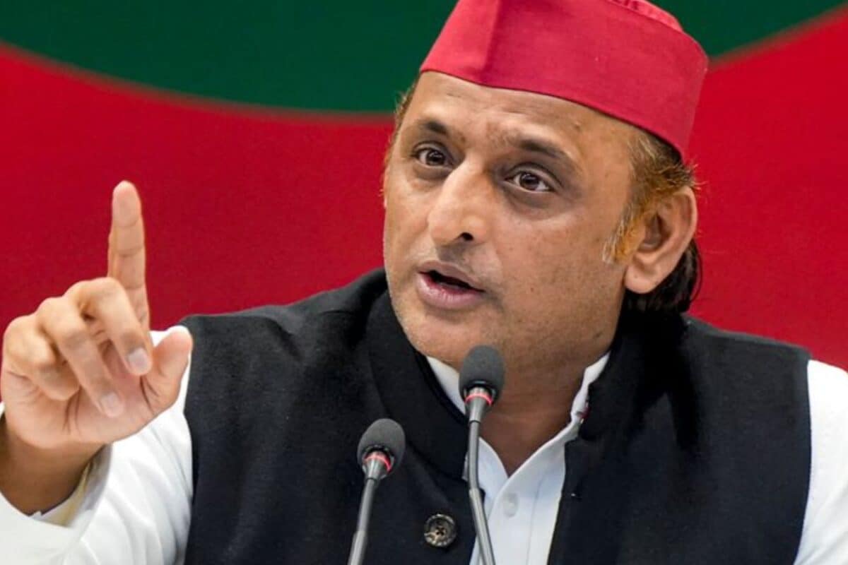 UP 2027: क्या अखिलेश के पास है BJP को हराने का 'ब्रह्मास्त्र'? जानिए सपा की 5 ताकत और 5 कमजोरियां