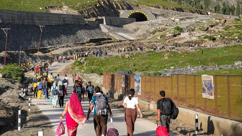 Amarnath Yatra 2026, Amarnath Yatra 2026 photos, Amarnath Yatra 2026 begins today, Amarnath Yatra 2026 first batch of pilgrims Amarnath Yatra 2026, Amarnath Yatra 2026 photos, Amarnath Yatra 2026 begins today, Amarnath Yatra 2026 first batch of pilgrims