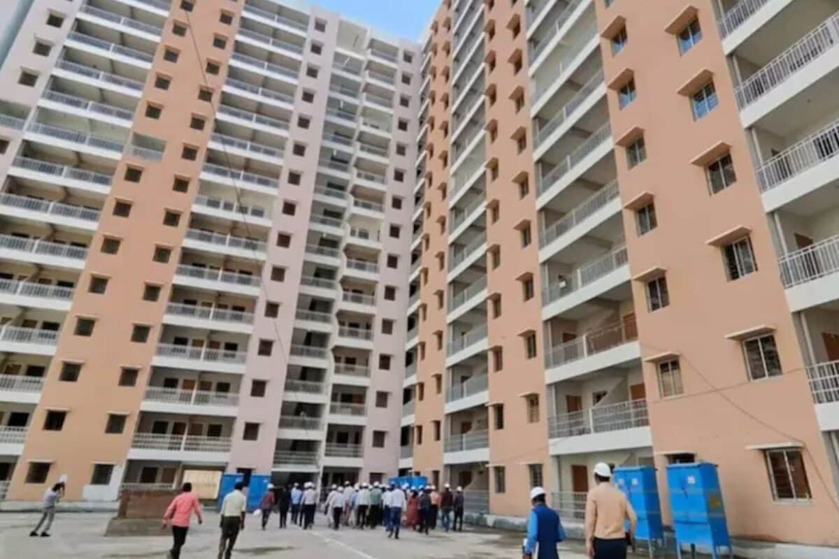 Real Estate : किस शहर में सबसे ज्यादा बिकते हैं अपार्टमेंट दिल्ली-एनसीआर और मुंबई से भी आगे निकली यह सिटी