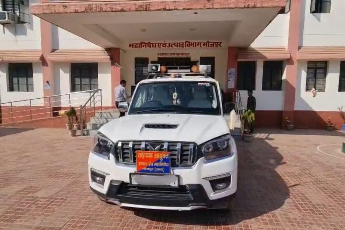 शराब, छापा, गिरफ्तारी... पुलिस की कैद से गायब हुआ शख्स, 10 महीने से लापता, 6 वर्दीवाले हुए अरेस्ट