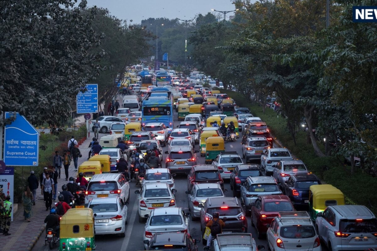 Delhi Traffic Today: दिल्‍लीवालों आज इस रूट पर भूलकर भी मत जाना नहीं तो पड़ स‍कते हैं लेने के देने