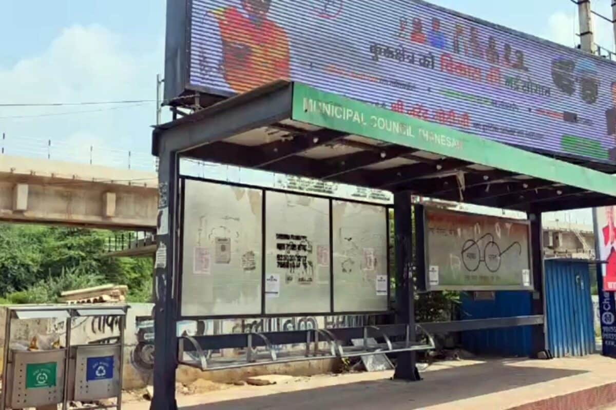हरियाणा: PM मोदी के स्वागत के लिए लगाई 9 LED में तोड़ी, बाइकर गैंग ने किया पथराव, 12 लाख रुपये का नुकसान