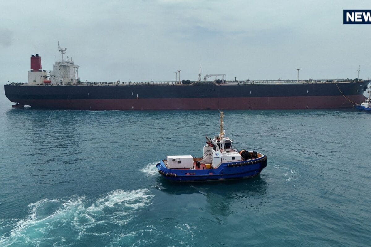 Hormuz Crisis: हॉर्मुज में फिर बरसने लगे बम-गोले! भारत के कितने जहाज और नाविक फंसे क्या फिर होगा तेल-गैस संकट