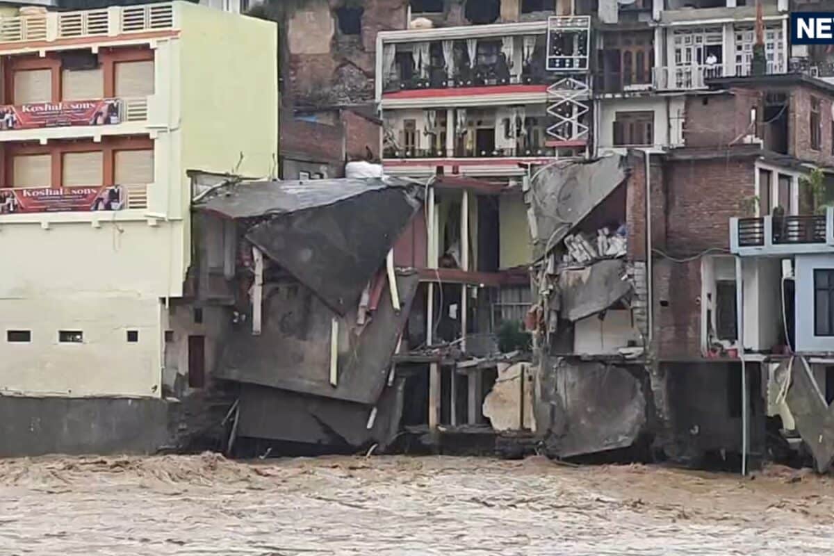 Jammu-Kashmir Cloudburst: पुंछ में फ्लैश फ्लड और लैंडस्‍लाइड से 10 की मौत किश्‍तवाड़ में बादल फटने से तबाही