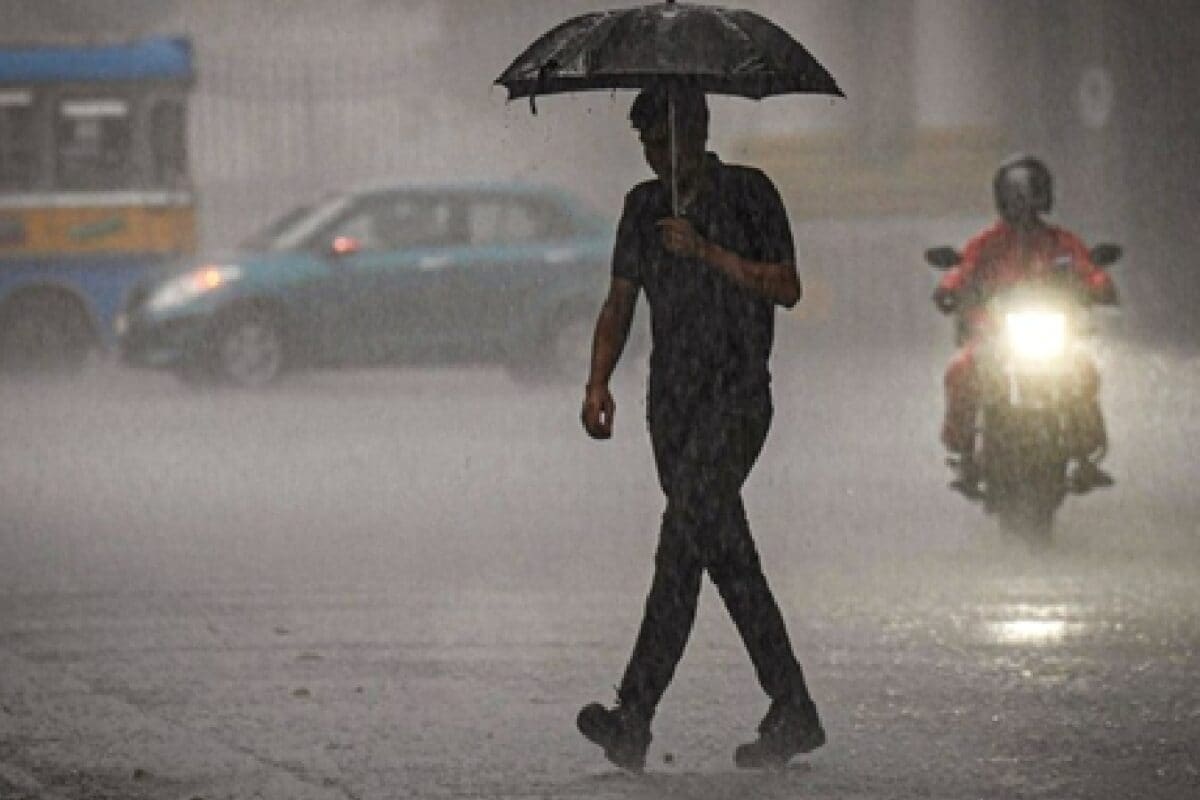 मध्य प्रदेश में गरज-चमक के साथ भारी बारिश का अलर्ट, मौसम की ताजा रिपोर्ट