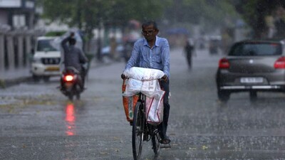 आज कुछ जिलों में हल्की बारिश हो सकती है. (सांकेतिक तस्वीर)