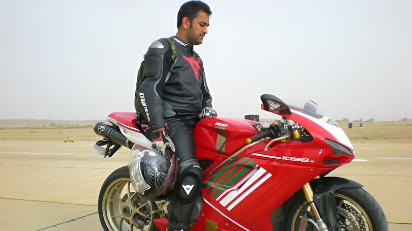 MS Dhoni, MS Dhoni Net Worth, MS Dhoni salary, MS Dhoni salary, MS Dhoni monthly income, MS Dhoni yearly income, MS Dhoni life styles, MS Dhoni luxury life styles, MS Dhoni house, MS Dhoni car collection, MS Dhoni, Dhoni Networth, Dhoni Salary, Dhoni Luxury Life Style