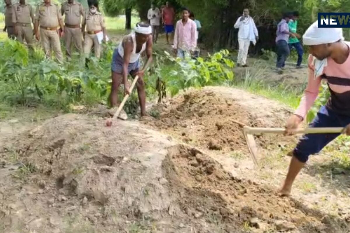 दिल्ली से लौटे बेटे ने ऐसा क्या बताया? दफन के तीन दिन बाद पुलिस ने निकलवाई मां की कब्र, वजह जान चौंक जाएंगे