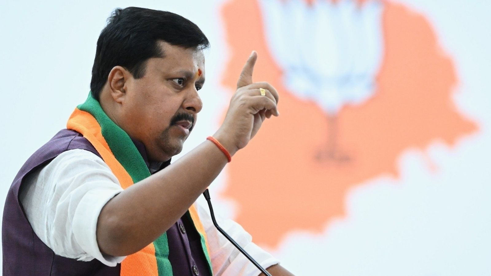 नितिन नबीन का बड़ा संगठनात्मक दांव! 65 सदस्यीय नई टीम में 6 नए महामंत्री, 14 नए सचिव और सभी मोर्चों के अध्यक्ष बदले