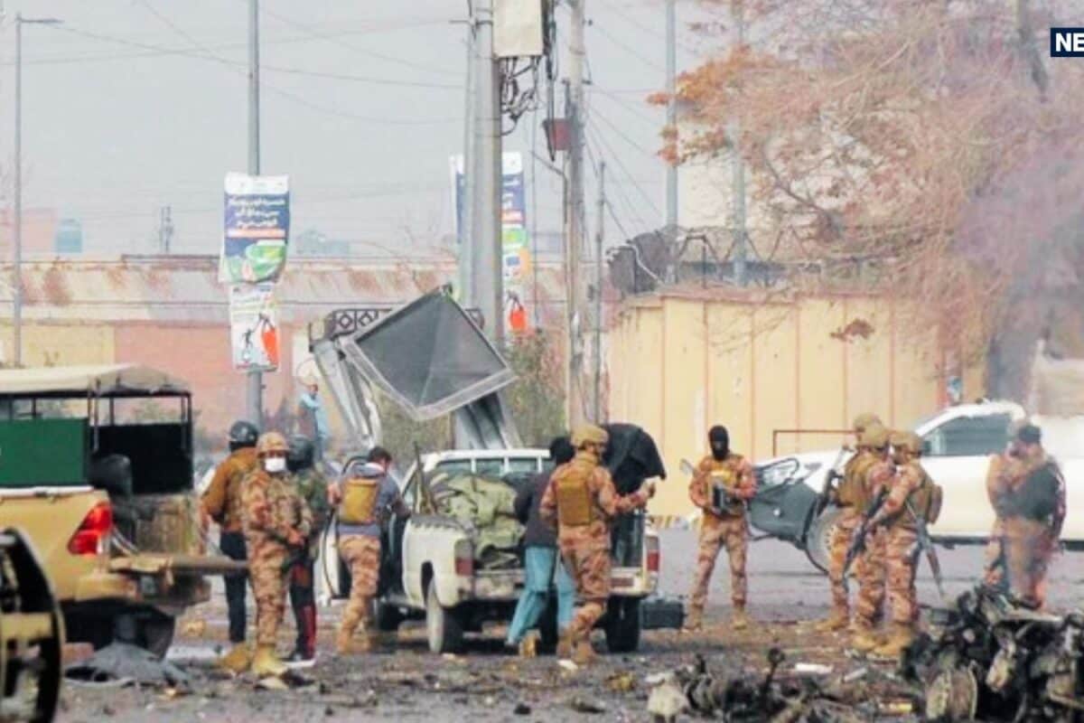 पाकिस्तान में BLA का तांडव, थाने पर किया हमला, 17 पुलिसकर्मियों को मौत के घाट उतारा