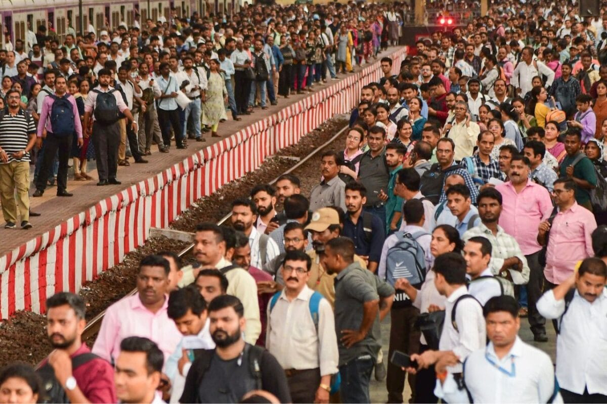 भारत में आबादी घटाने पर अब खर्च की जरूरत नहीं लेना होगा चीन से सबक वरना निर्जन हो जाएगी दुनिया!