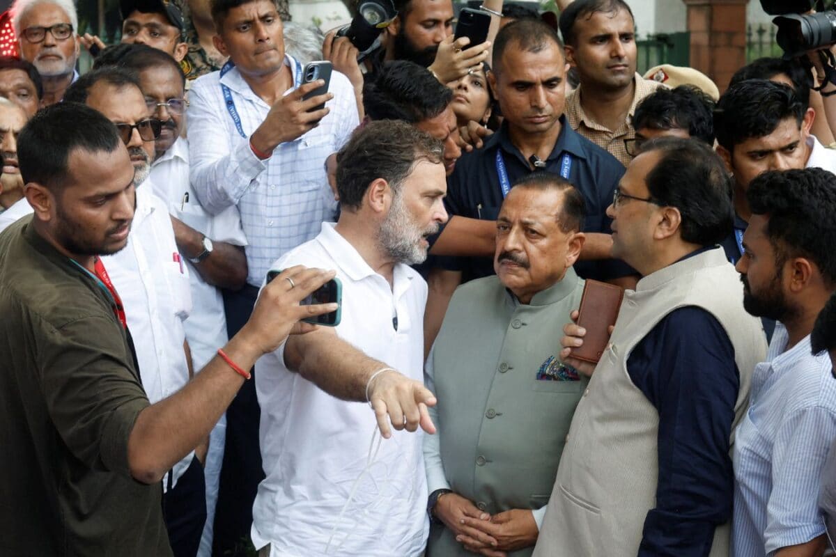 धर्मेंद्र प्रधान को हटाइए PM मोदी के फास्ट ट्रैक कोर्ट वाले ऐलान पर राहुल गांधी की डिमांड
