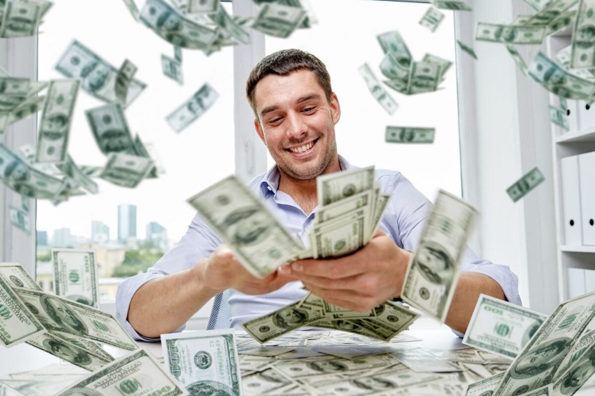 Richest People : अमेरिका नहीं इस देश में रहते हैं दुनिया के सबसे अमीर लोग हर आदमी के पास पौने 9 करोड़ रुपये