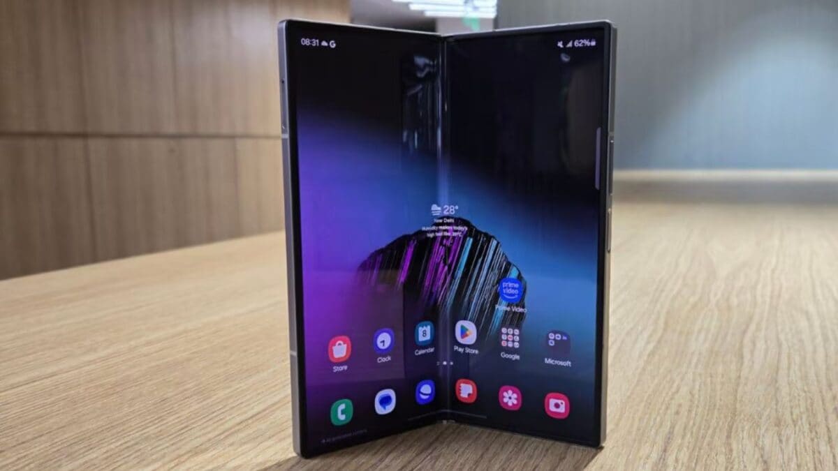 Samsung Galaxy Z Flip 8 का इंतजार खत्म! लॉन्च से पहले कीमत, फीचर्स लीक, 22 जुलाई को एंट्री