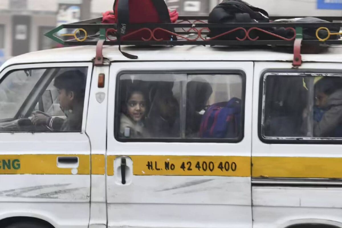 बहन को लेने मां के साथ स्कूल गई 5 साल की तनिषा तेज रफ्तार वैन ने रौंदी घर में पसरा मातम