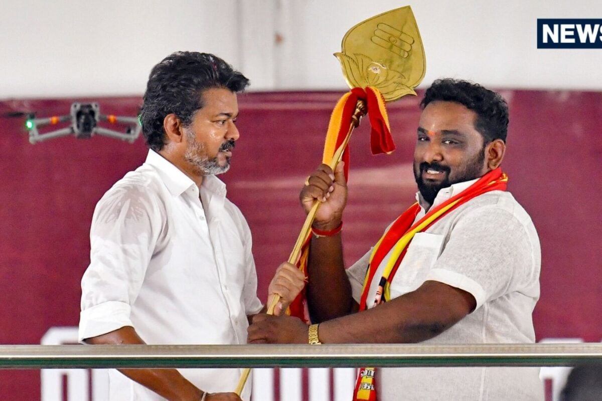 TVK में शामिल होंगे AIADMK के 100 नेता अपने दम पर टिकेगी विजय सरकार थलापति ने चला बड़ा सियासी दांव