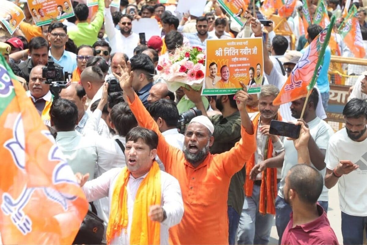 Opinion : 2027 के महासंग्राम की पूरी बिसात... क्या 'धर्म' पर भारी पड़ेगा पेट्रोल-डीजल और e-20 का 'भूत'?