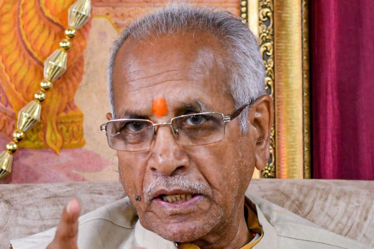 जेब वाले कपड़े, लोहे की सलाखें... चंपत राय ने चंदा चोरी का नया खेल खोला