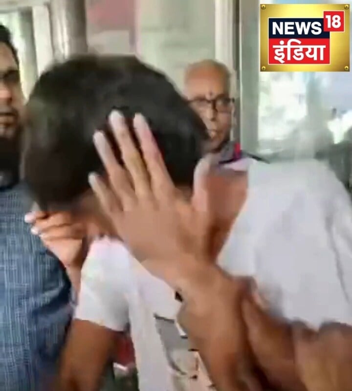 Surat Mobile Thief Video: मोबाइल चोरी पड़ गई उलटी लोगों ने पकड़ा रंगे हाथ फिर जमकर हुई धुनाई