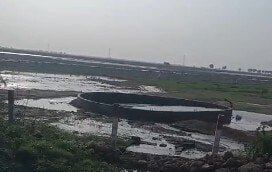 कुएं में अपने आप हिलने लगा पानी नर्मदा में बोरिंग से फूटा झरना कुदरत के दो रहस्यमयी नजारे वायरल