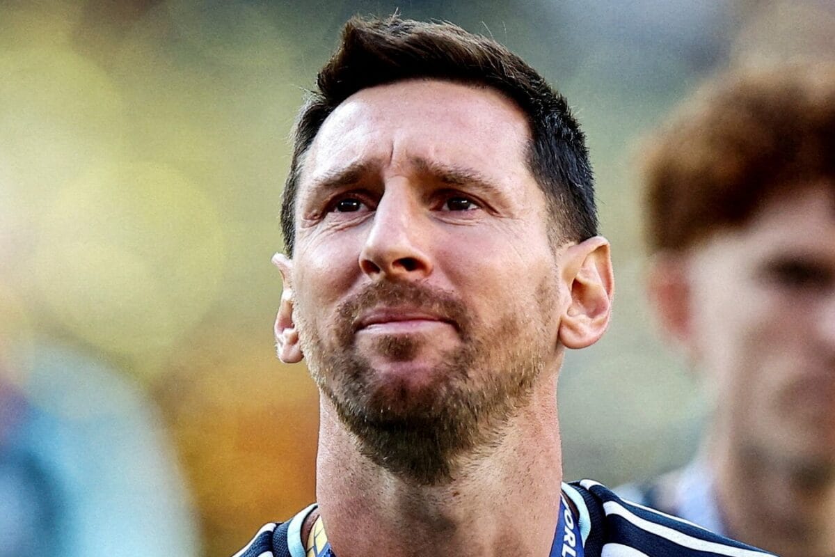 Lionel Messi Net Worth: फैक्ट्री वर्कर के घर जन्मे मेसी, इलाज के लिए भी नहीं थे पैसे, आज 1.1 अरब डॉलर के मालिक