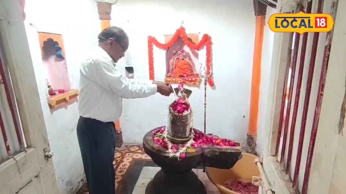 उज्जैन का चमत्कारी रामेश्वर महादेव मंदिर! यहां 160 डिग्री तक घूमता है शिवलिंग दर्शन से मिलता है 12 ज्योतिर्लिंगों का पुण्य