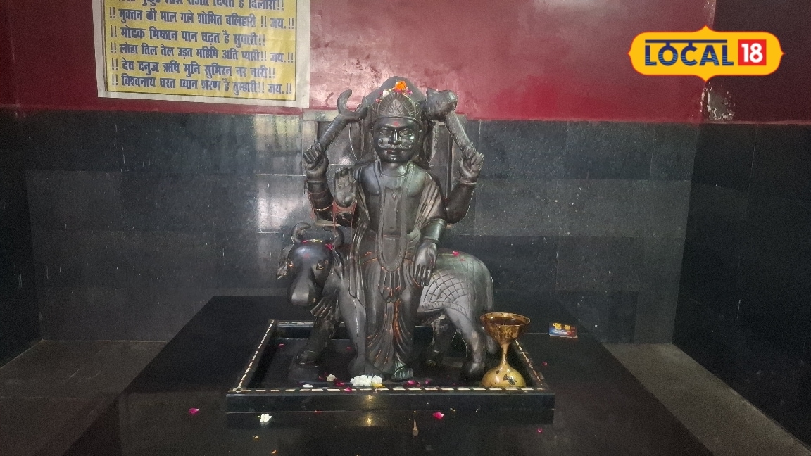 आगरा के बिचपुरी में प्राचीन शनिदेव महाराज मंदिर 7 शनिवार को दर्शन से दंपत्ति को मिलता है संतान सुख