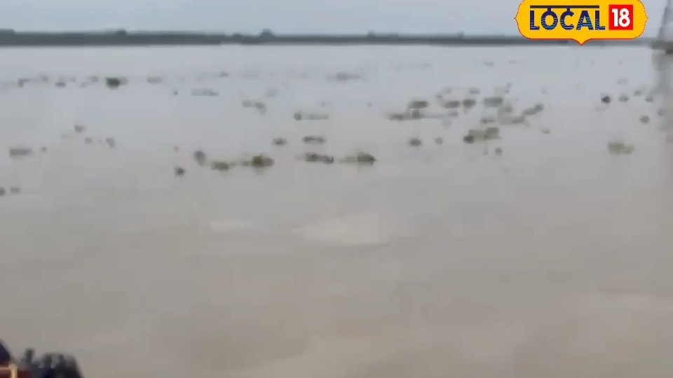 कानपुर में गंगा का जलस्तर 11311 मीटर पहुंचा प्रशासन ने अटल घाट किया बंद प्रयागराज से बनारस तक बाढ़ का अलर्ट