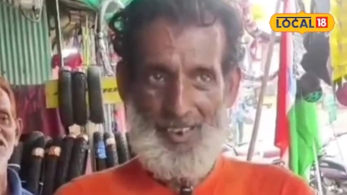 देशभक्ति के जुनून में साइकिल मैकेनिक का अनोखा शो