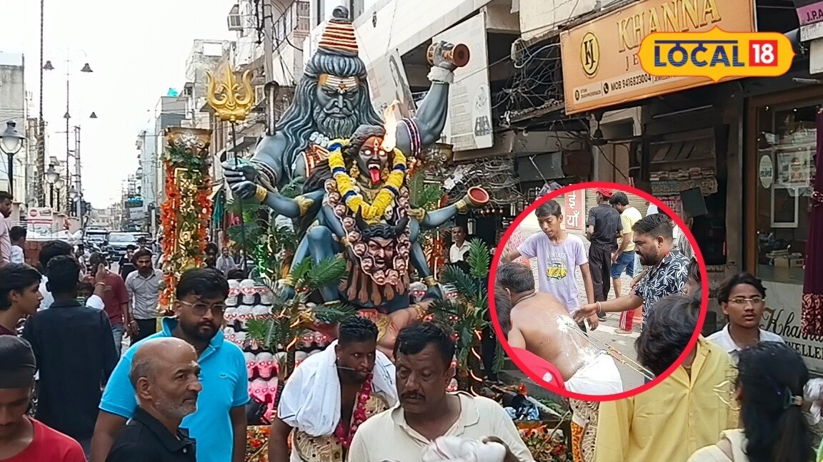 अंबाला में ये कैसी शोभा यात्रा? मन्नत पूरी होने पर पीठ में लगवाए लोहे के हुक, फिर उसी से खींचा भारी वाहन