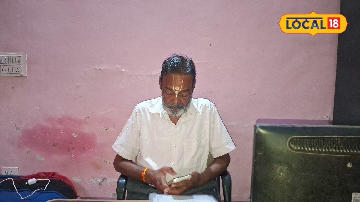 बरेली का अगस्त्य मुनि आश्रम अंतरधार्मिक विवाह और धर्म परिवर्तन को लेकर चर्चा में पंडित केके शंखधार 500 से अधिक जोड़ों की करा चुके हैं शादी
