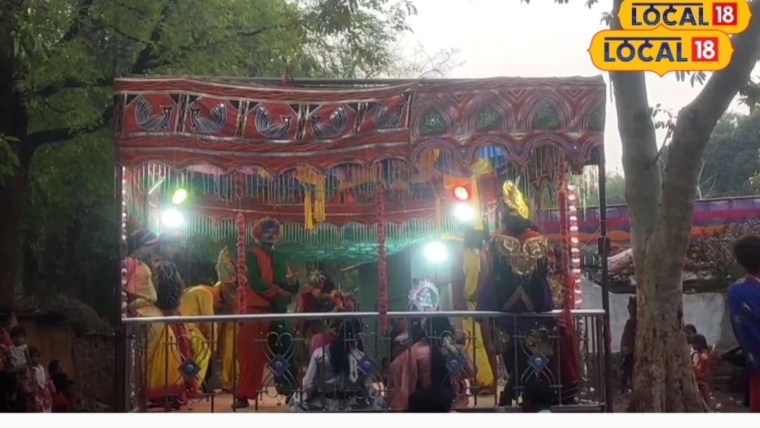 बस्तर की रातों में आज भी गूंजता है नाट, रामायण-पुराणों की कहानियों को गीत, अभिनय से जीवंत करते हैं कलाकार