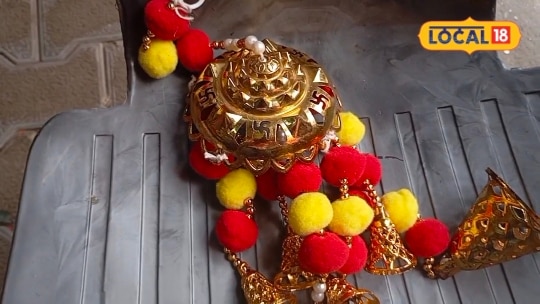 मुरादाबाद के मां शारदा समूह की महिलाएं झालर-झूमर बनाकर कर रहीं लाखों में कमाई खूब आती है डिमांड