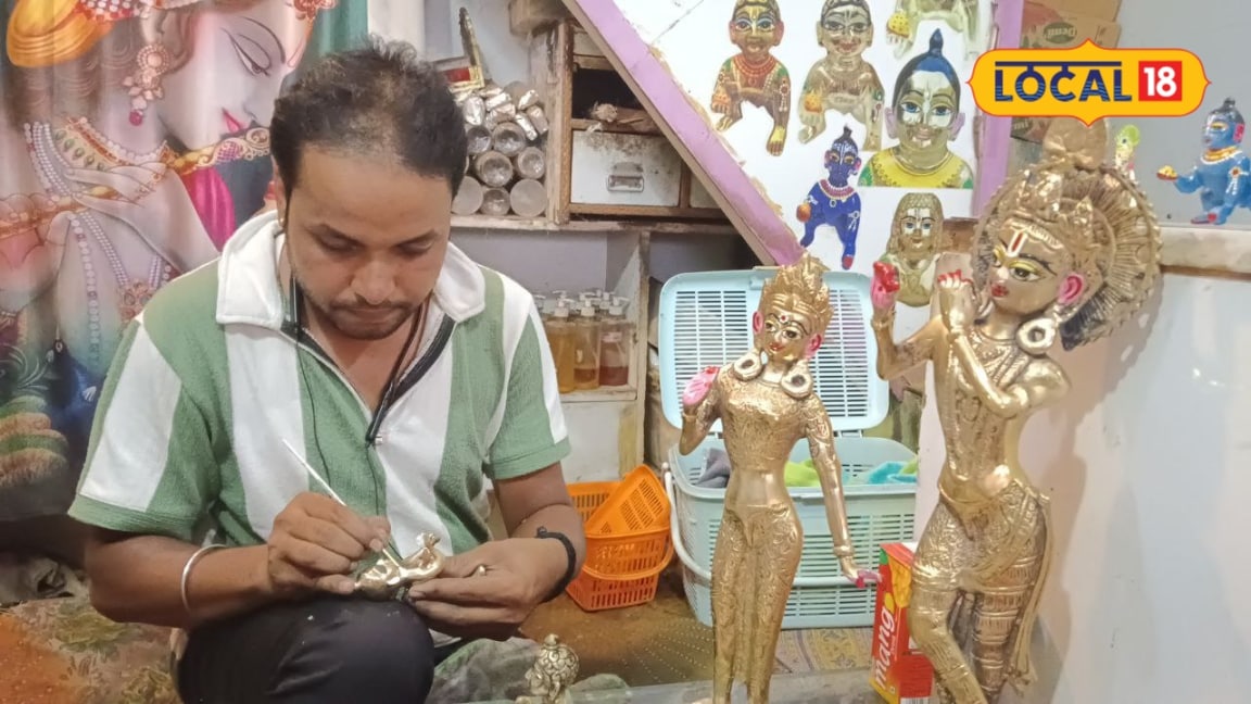बांके बिहारी के आशीर्वाद से संतोष बिना ट्रेनिंग के करते हैं लड्डू गोपाल का अद्भुत श्रृंगार जानें कैसे रंक से बनें राजा
