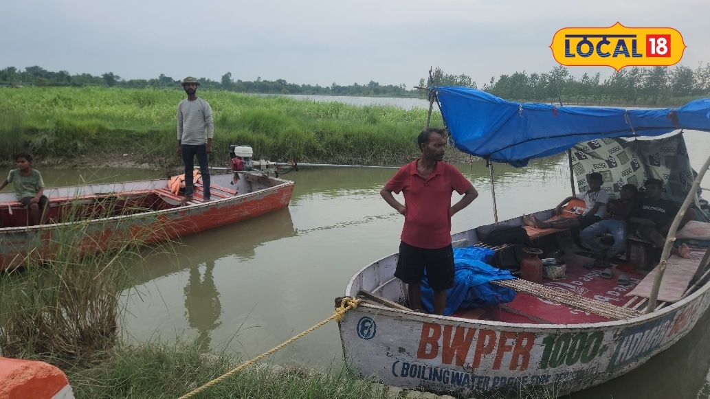 नेपाल त्रासदी के बाद बहराइच प्रशासन भी बाढ़ से निपटने के लिए तैयार 24 घंटे स्टीमर और जाबाज गोताखोर रेस्क्यू के लिए अलर्ट