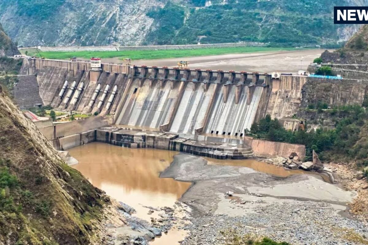 सिंधु के बाद एक और मार रावी की बूंद-बूंद को तरसेगा पाकिस्तान सरकार ने तेज किया उझ प्रोजेक्ट का काम