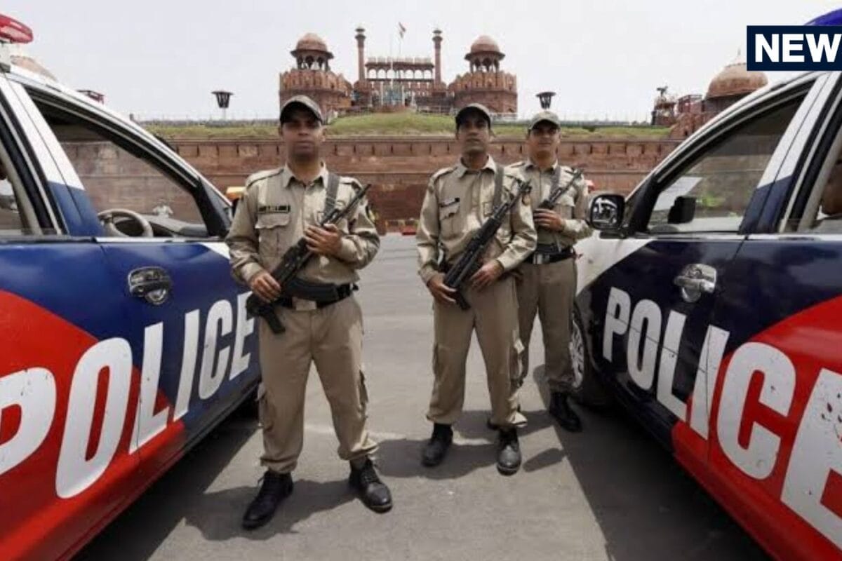 15 अगस्त से पहले हाई अलर्ट पर दिल्ली ड्रोन से लेकर टेरर नेटवर्क तक पर नजर मेगा सिक्योरिटी प्लान तैयार