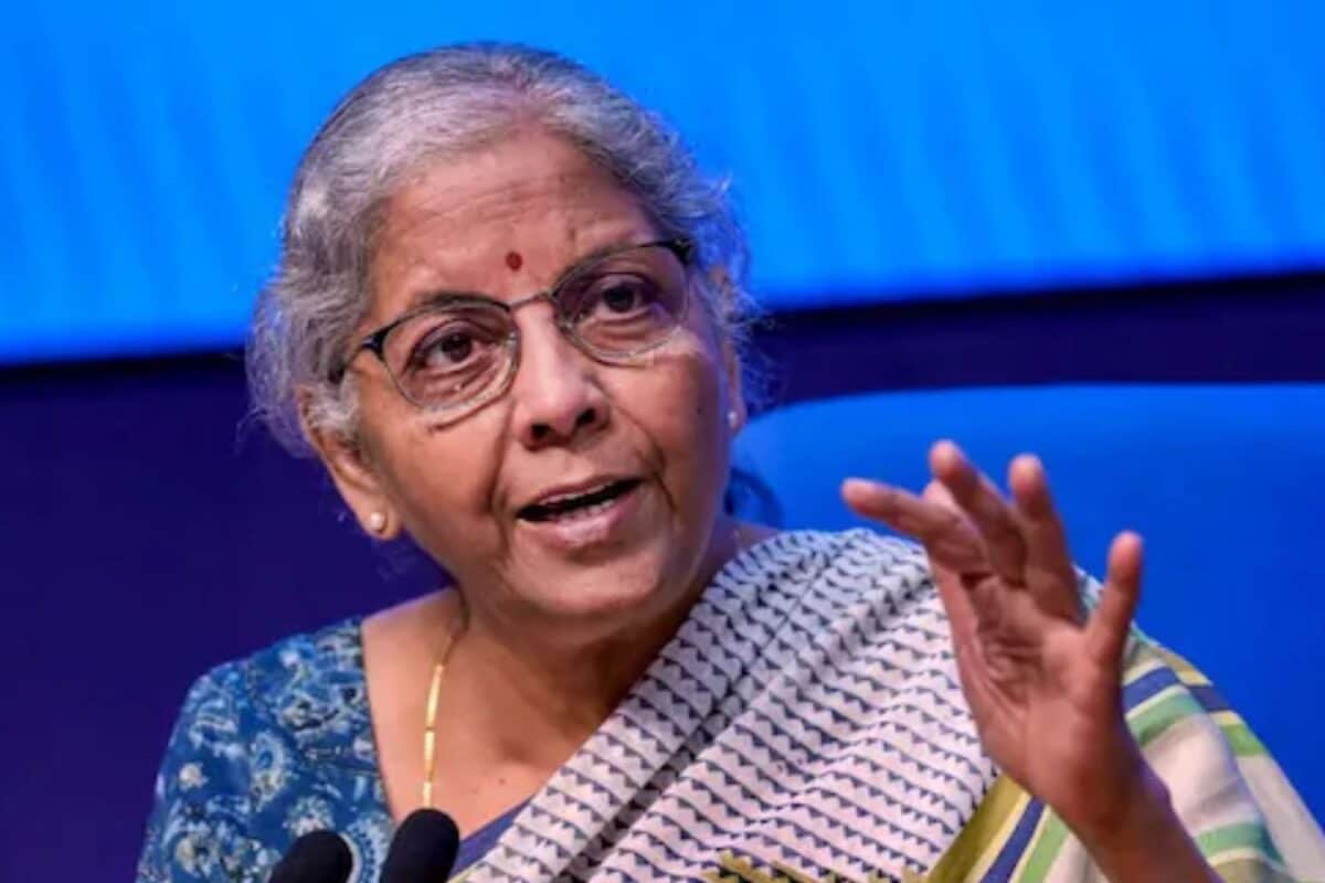 US से टैरिफ पर टेंशन के बीच कनाडा पहुंच रहीं निर्मला सीतारमण, प्‍लान क्‍या है?