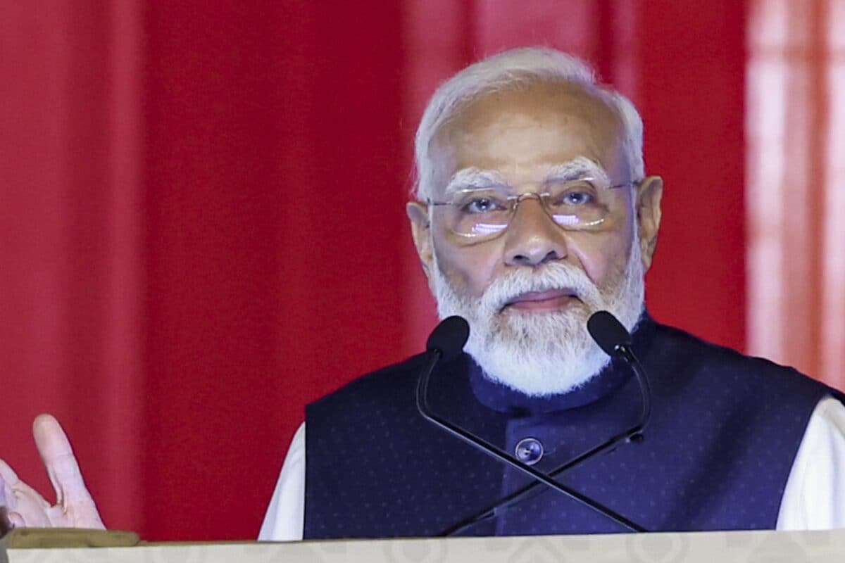 बाबुओं को भनक तक नहीं लगी और पीएम मोदी ने बना लिया एक्शन प्लान हाई लेवल मीटिंग की इनसाइड स्टोरी