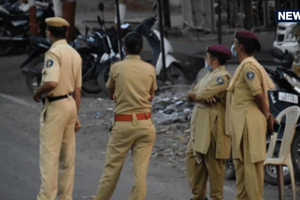 चोरी छोड़ने को कहता था बेटा गुस्से में खौल उठा पिता हथौड़े से कर दी हत्या राजकोट में फैल गई सनसनी