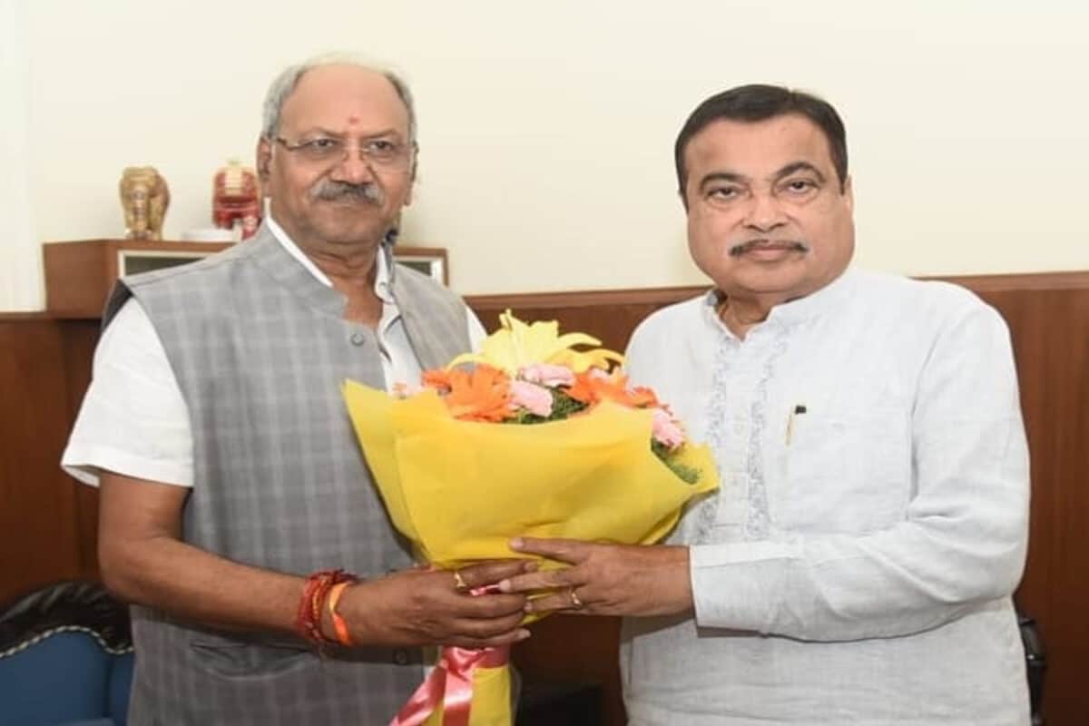 सांसद बृजमोहन के दो बड़े प्रस्ताव पर नितिन गडकरी की मुहर, रायपुर में एलिवेटेड रोड एयरपोर्ट तक बढ़ेगी, जानें और