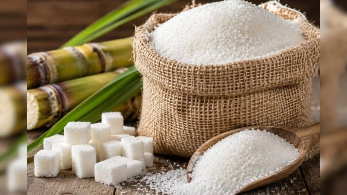 Sugar Price Hike Reason: इन 5 वजहों से बढ़े दाम, क्यों हो रही विदेशी शुगर आयात, अब कितनी रख सकते हैं चीनी? - News18 हिंदी